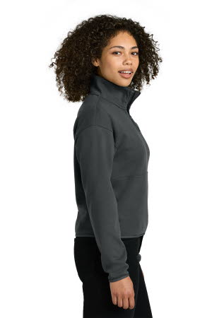 The North Face APPAREL レディース t_nf0a8c5h-steel-blue-model.jpg
